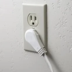 Prime Wire & Cable® Spt-2 10 Ft 16-Gauge 13 Amp Indoor Power Extension Cord (White) -Generic Luxor Shop 300034 LifestyleImage UNI Lg