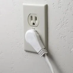 Prime Wire & Cable® SPT-2 6 Ft Power Extension Cord (White) -Generic Luxor Shop 300821 LifestyleImage UNI Lg